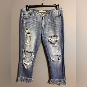 KanCan heavily distressed cropped size 29 waist jeans